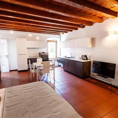 בית הארחה Borghetto House וליג'יו סול מיניציו