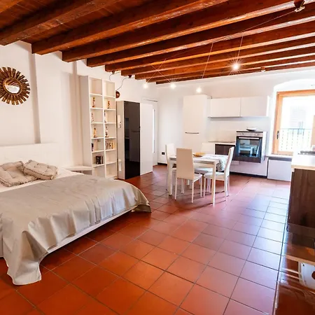 Borghetto House Guest house
