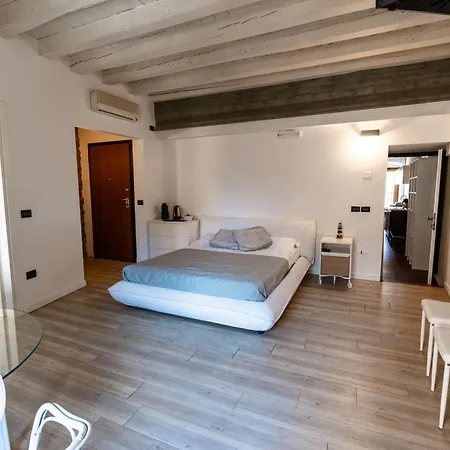 Borghetto House