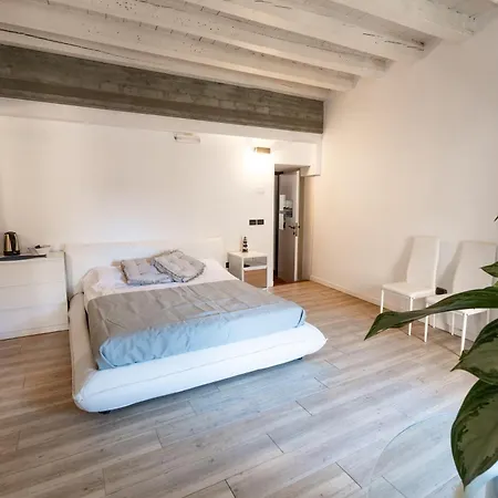 Borghetto House 3*