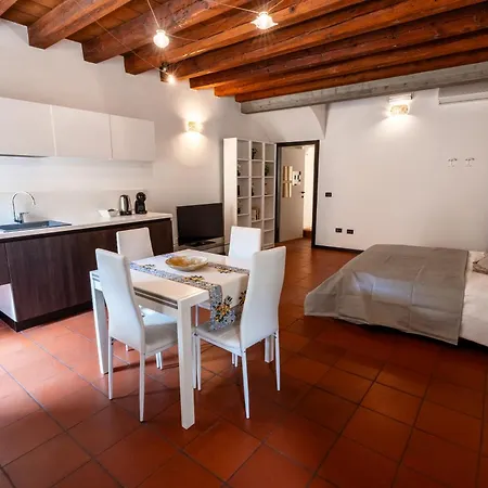 Borghetto House Vendégház 3*